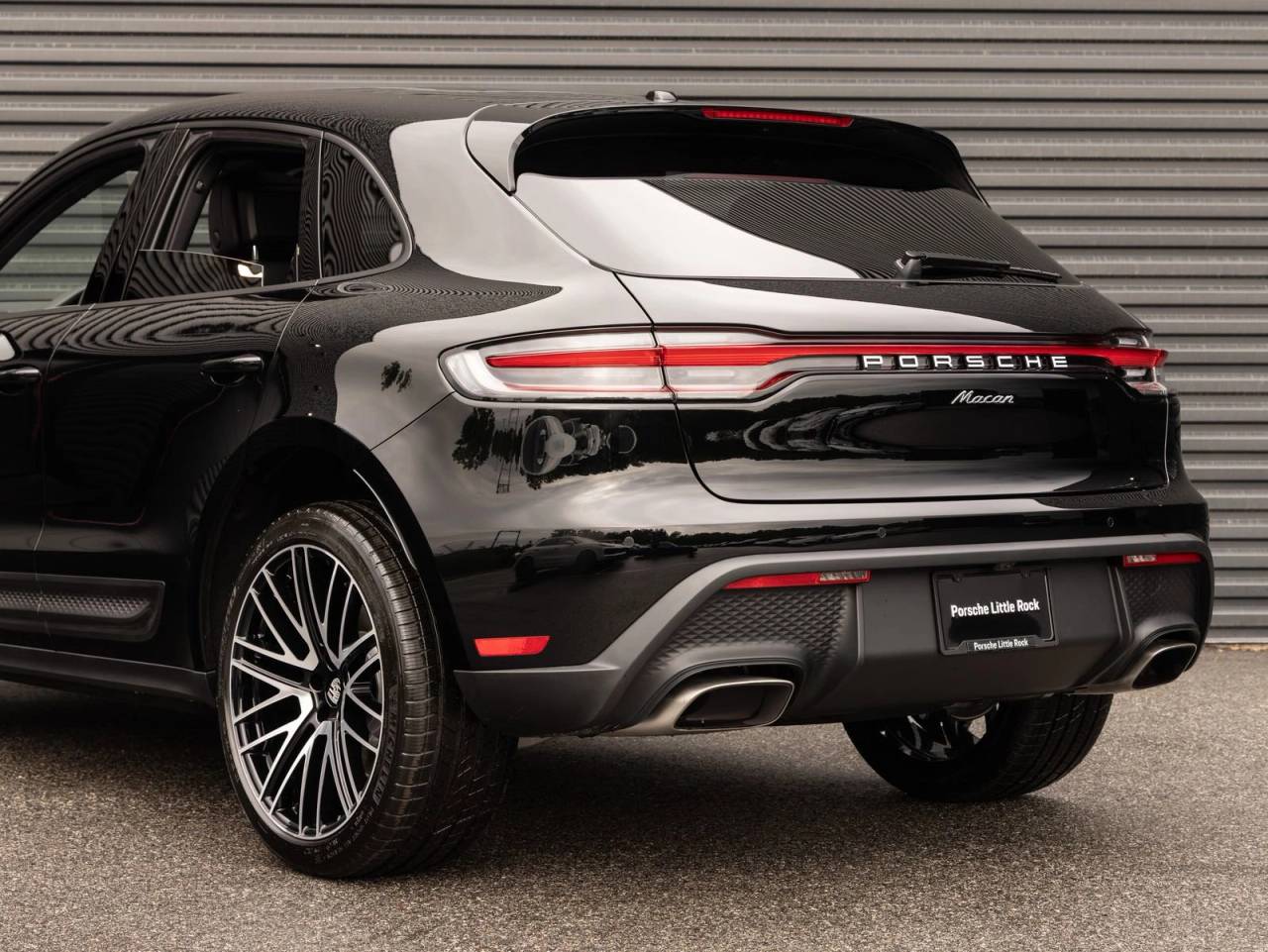 2026 Porsche Macan AWD