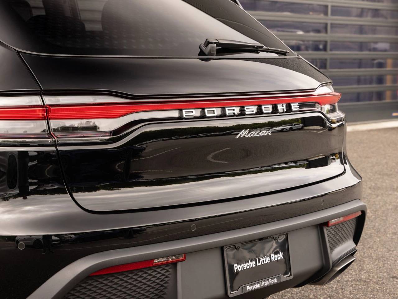 2026 Porsche Macan AWD