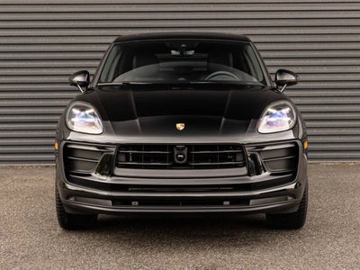 2026 Porsche Macan AWD