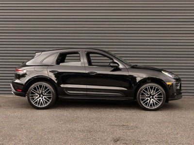2026 Porsche Macan AWD