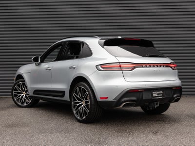 2025 Porsche Macan AWD