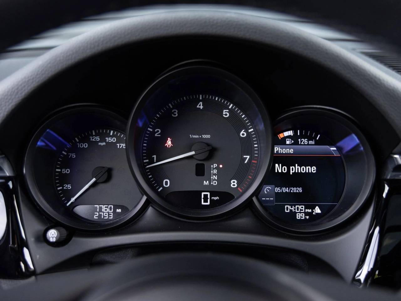 2025 Porsche Macan AWD