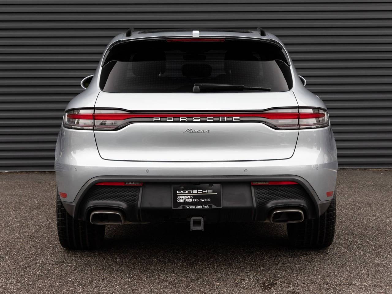 2025 Porsche Macan AWD