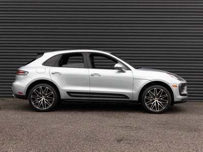 2025 Porsche Macan AWD