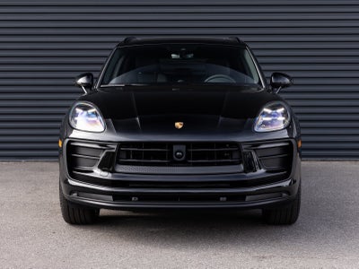 2026 Porsche Macan Macan