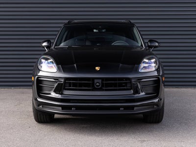 2026 Porsche Macan Macan