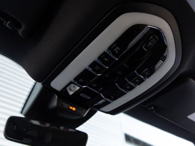 2020 Porsche Macan Macan