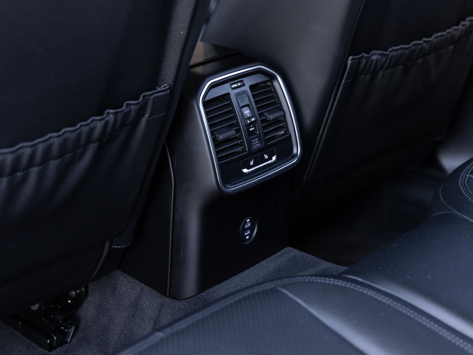 2020 Porsche Macan Macan