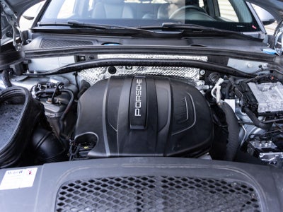 2020 Porsche Macan Macan