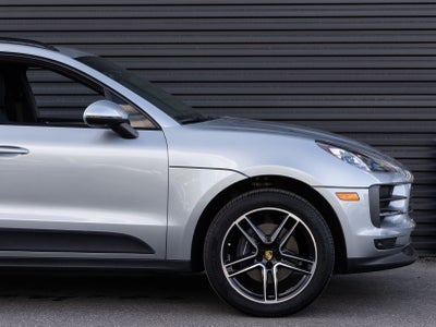 2020 Porsche Macan Macan