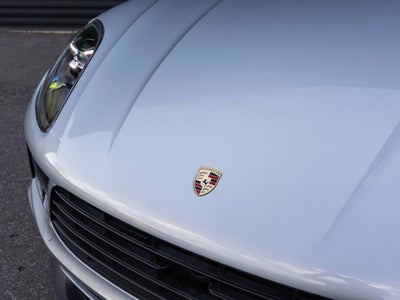 2020 Porsche Macan Macan