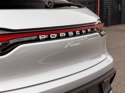 2025 Porsche Macan Macan