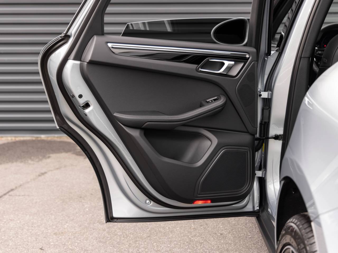 2025 Porsche Macan Macan