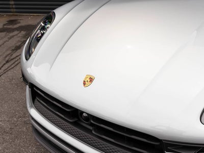 2025 Porsche Macan Macan