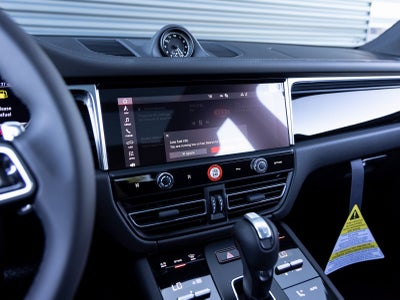 2025 Porsche Macan Macan