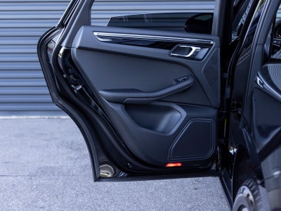 2025 Porsche Macan Macan