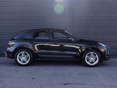 2025 Porsche Macan Macan