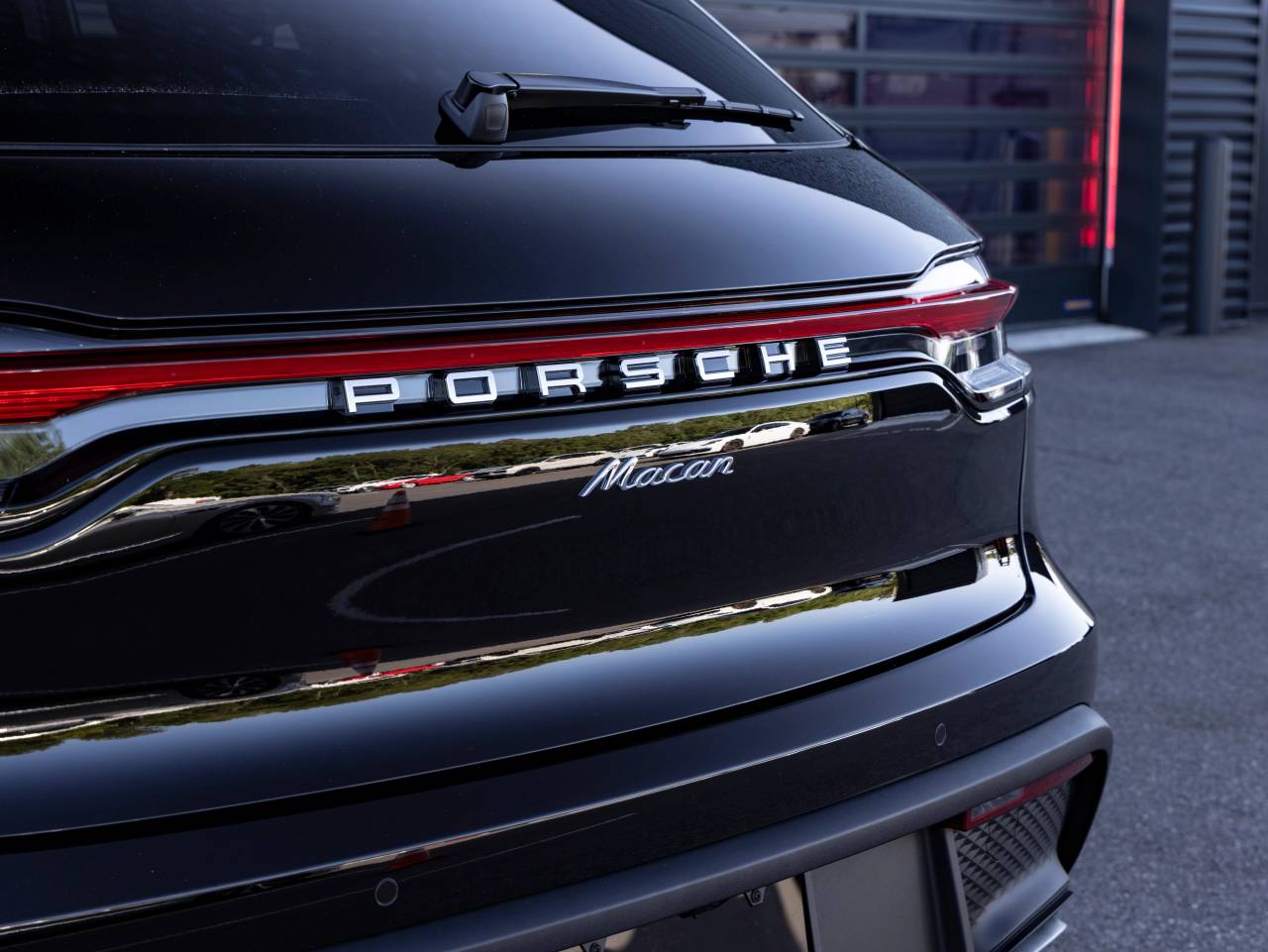 2025 Porsche Macan Macan