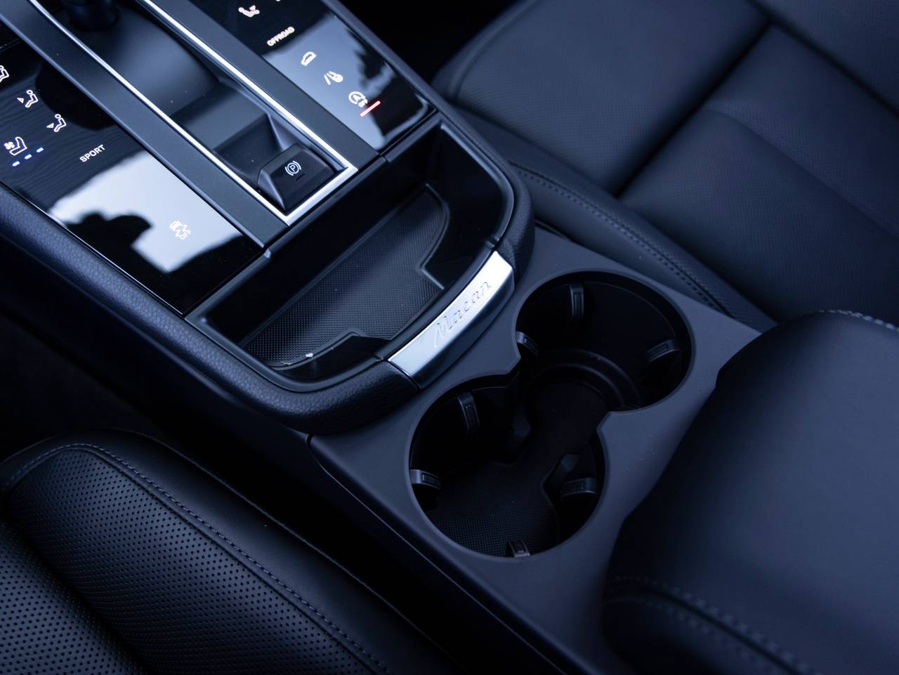 2025 Porsche Macan Macan