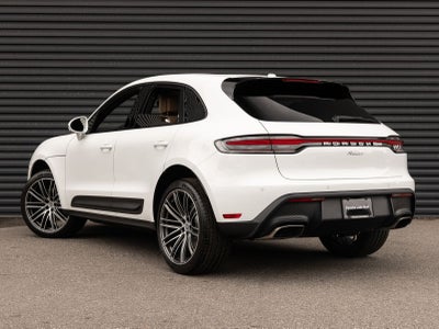 2026 Porsche Macan AWD