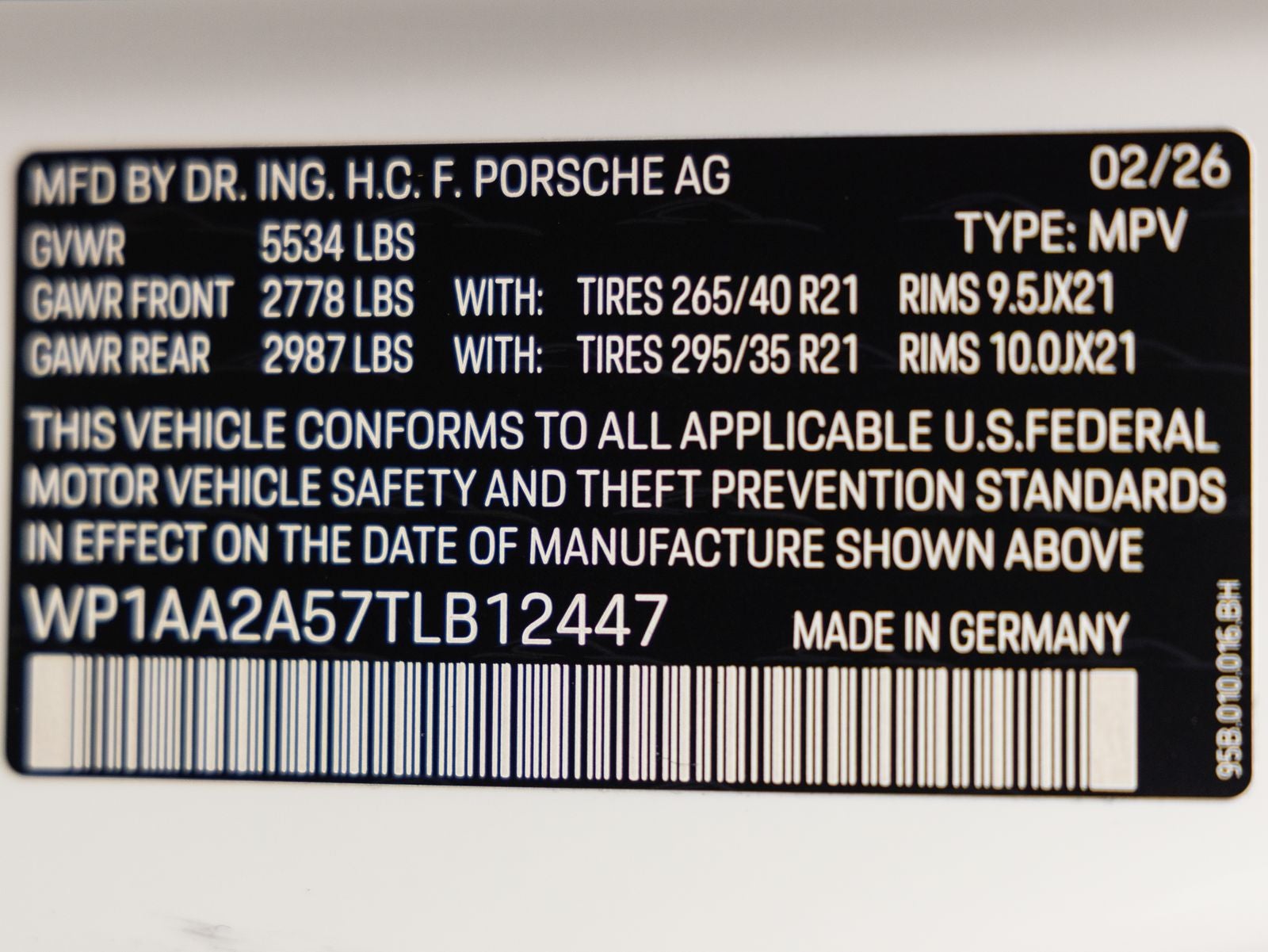 2026 Porsche Macan AWD