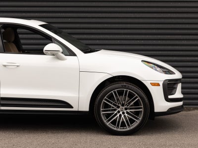 2026 Porsche Macan AWD