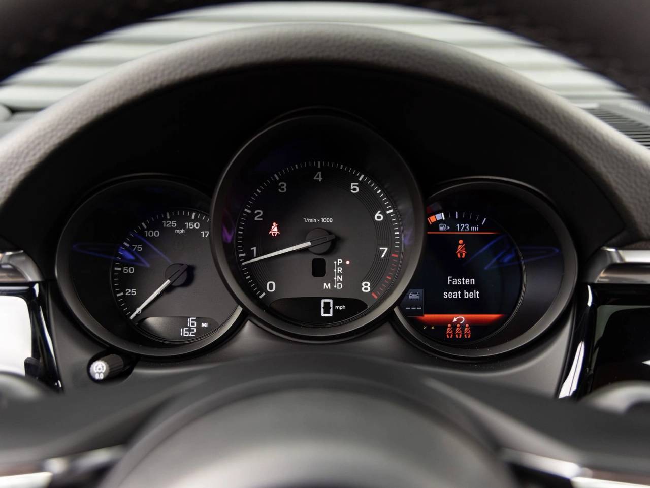 2026 Porsche Macan AWD