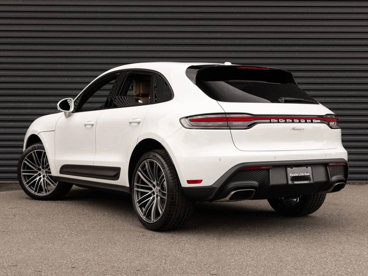 2026 Porsche Macan AWD