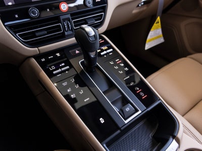 2025 Porsche Macan Macan