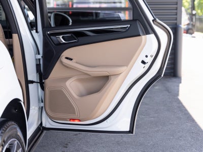 2025 Porsche Macan Macan