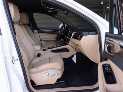 2025 Porsche Macan Macan