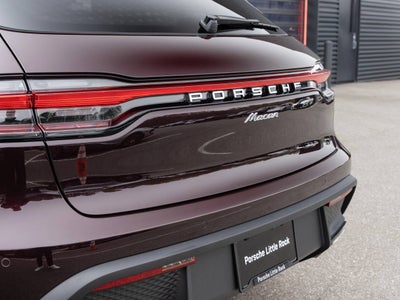 2026 Porsche Macan Macan