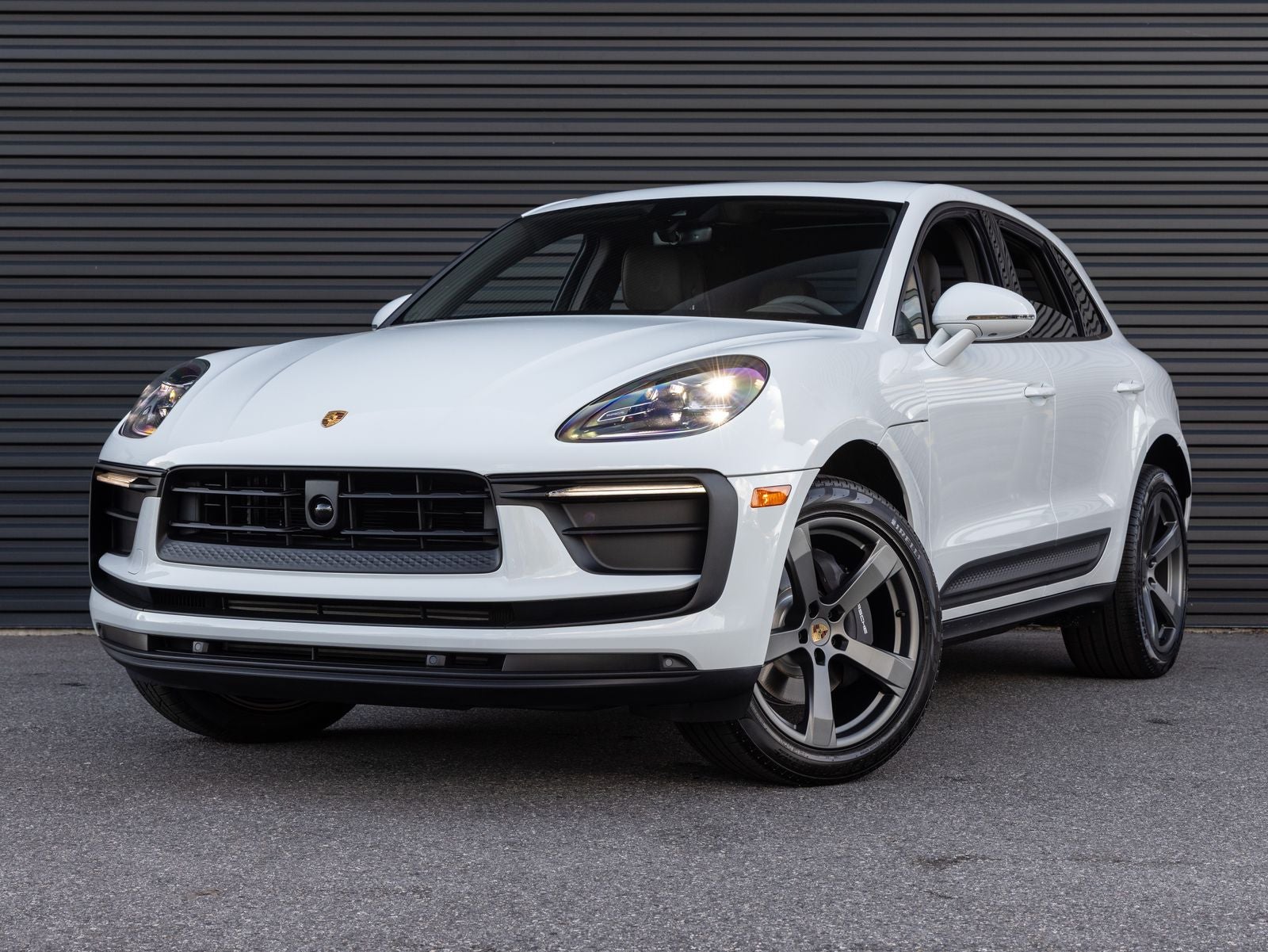 2026 Porsche Macan AWD