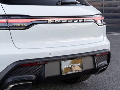 2026 Porsche Macan AWD