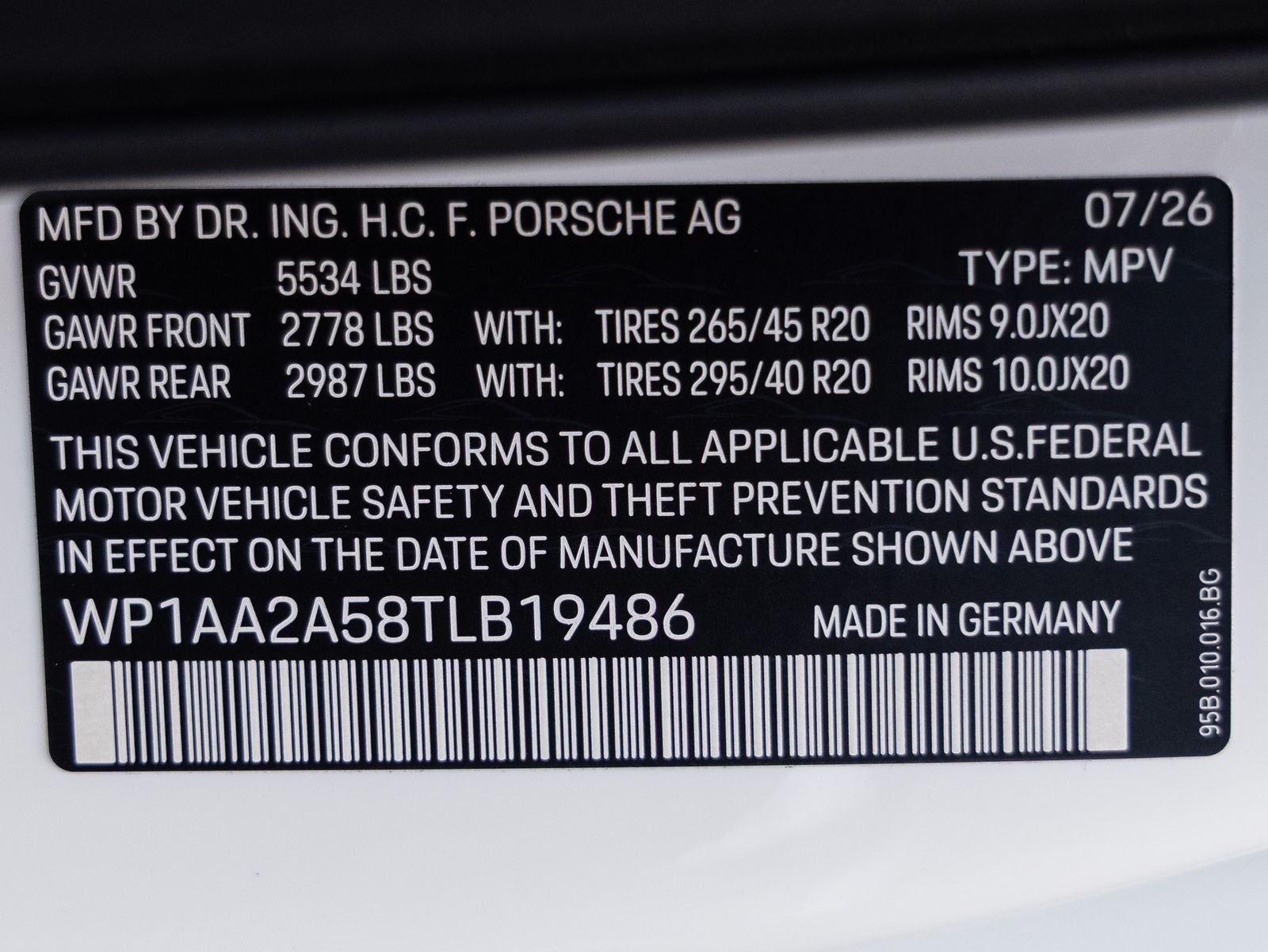 2026 Porsche Macan AWD