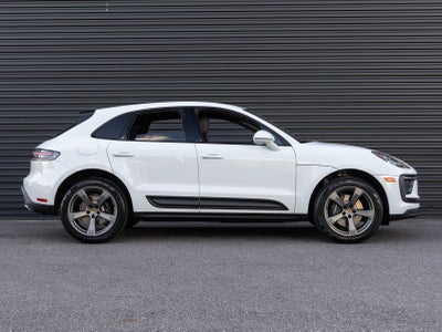 2026 Porsche Macan AWD