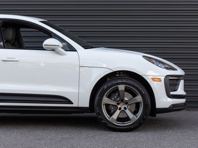 2026 Porsche Macan AWD