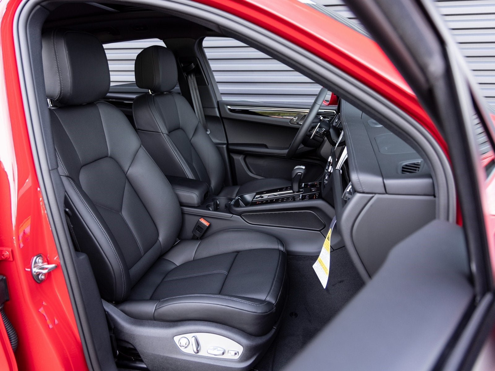 2025 Porsche Macan Macan