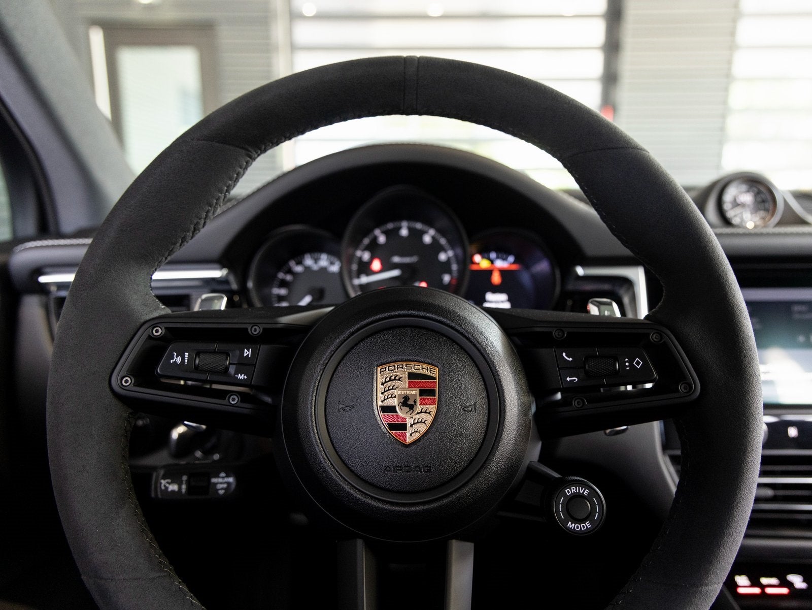 2025 Porsche Macan Macan T