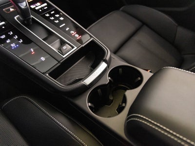 2025 Porsche Macan Macan T