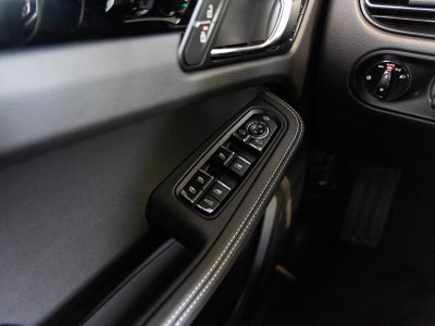 2025 Porsche Macan Macan T