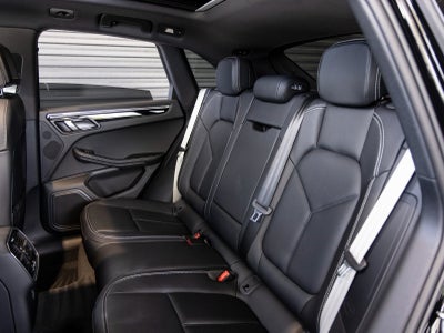 2025 Porsche Macan Macan T