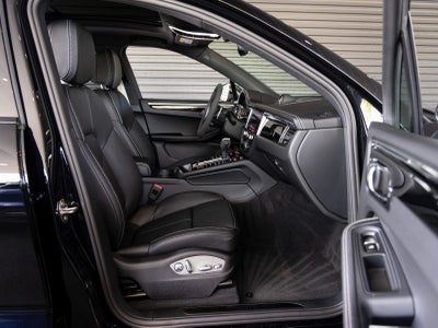 2025 Porsche Macan Macan T