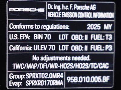 2025 Porsche Macan Macan T