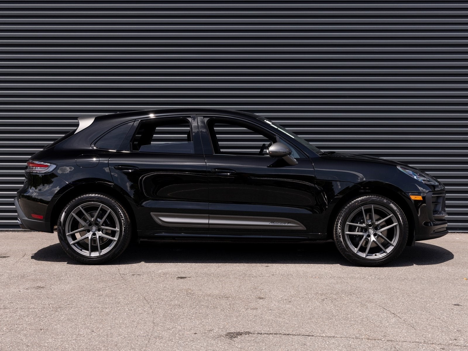2025 Porsche Macan Macan T