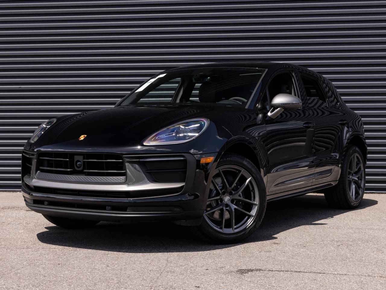 2025 Porsche Macan Macan T