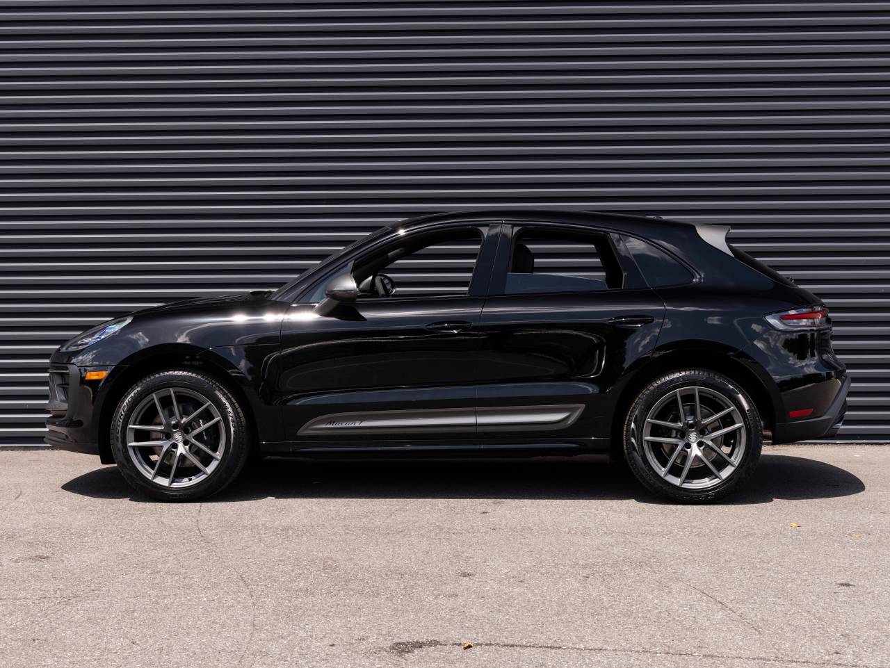 2025 Porsche Macan Macan T