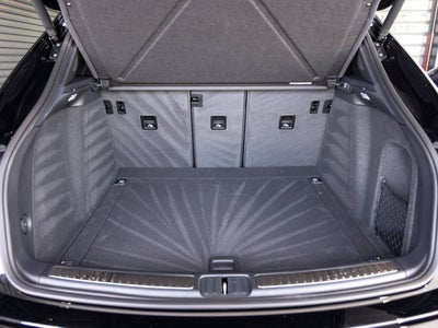 2025 Porsche Macan Macan T