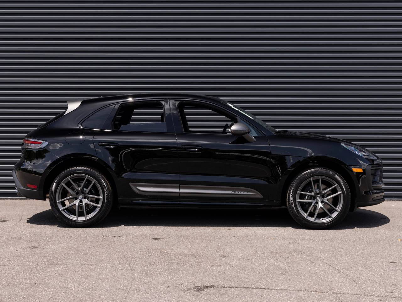 2025 Porsche Macan Macan T