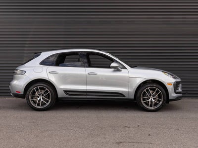 2026 Porsche Macan Macan